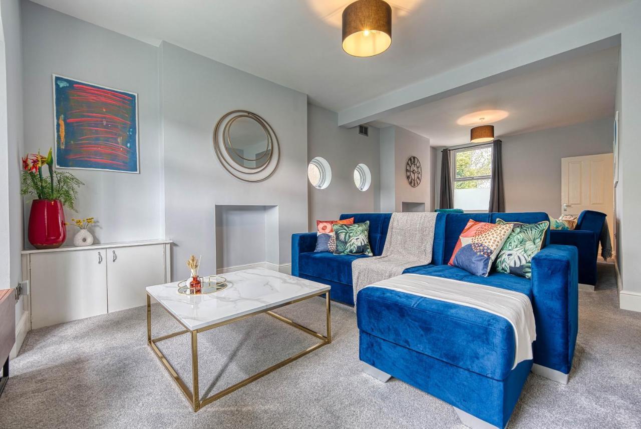 Spacious Nottingham Abode - Sleeps 16 Екстер'єр фото