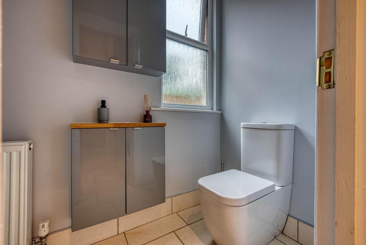 Spacious Nottingham Abode - Sleeps 16 Екстер'єр фото