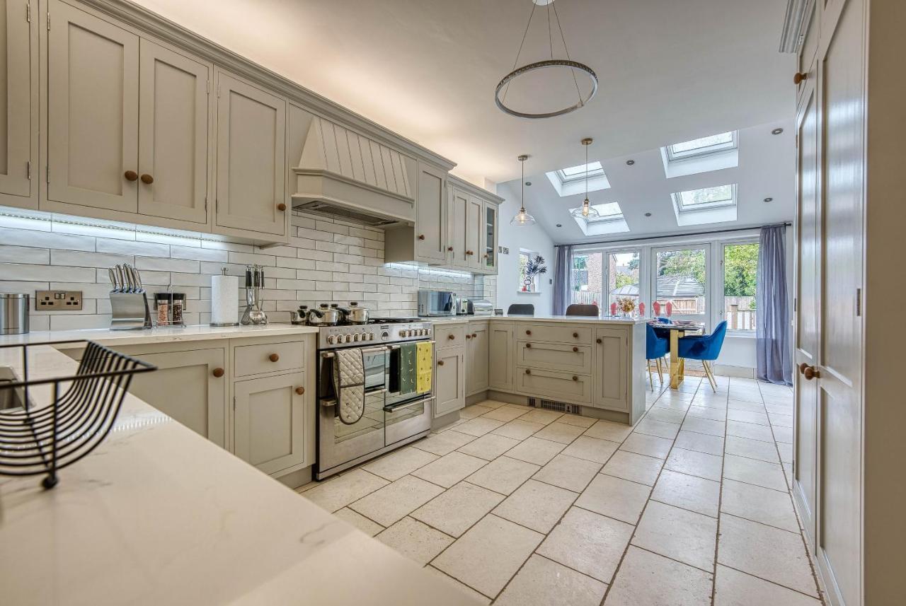 Spacious Nottingham Abode - Sleeps 16 Екстер'єр фото