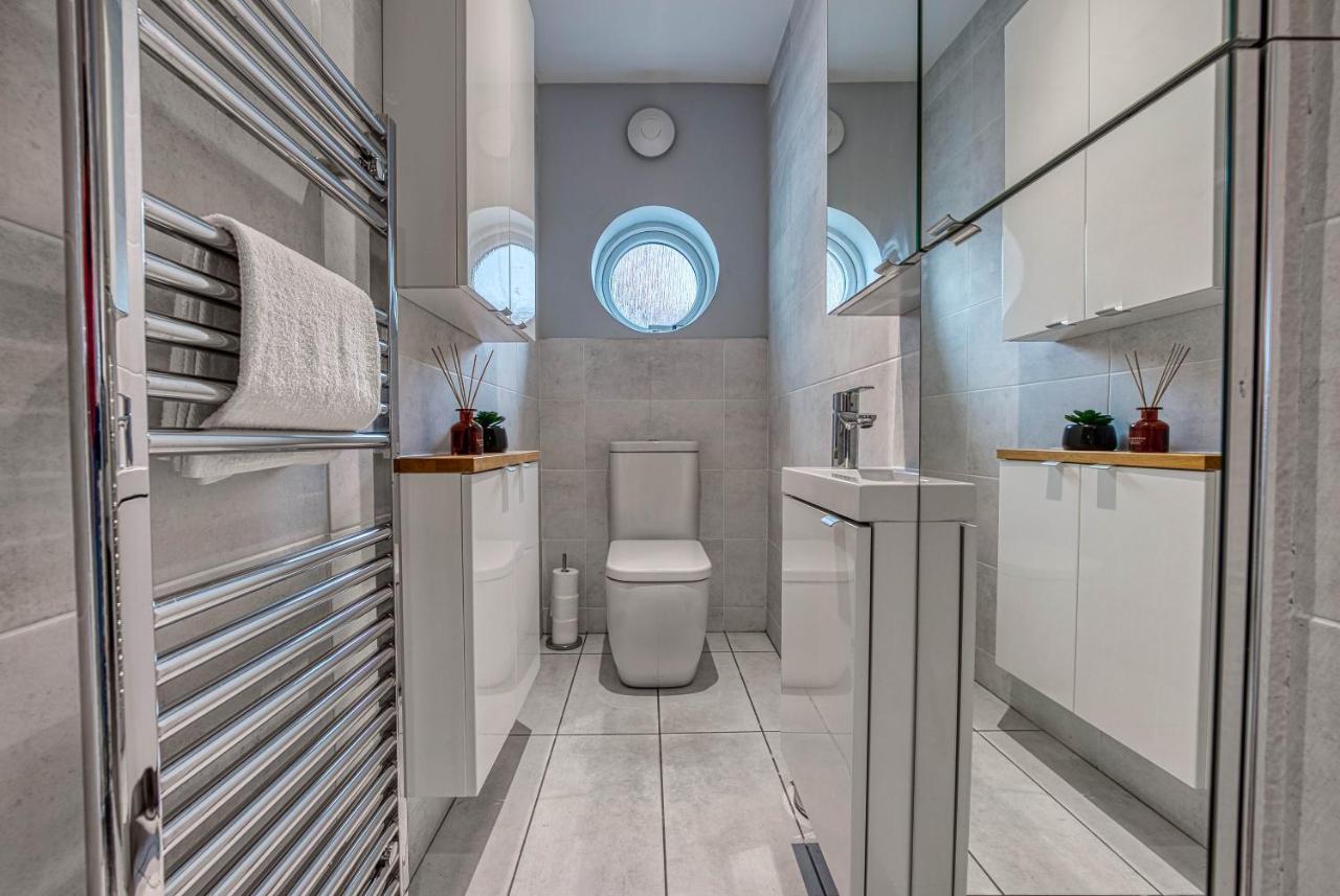 Spacious Nottingham Abode - Sleeps 16 Екстер'єр фото